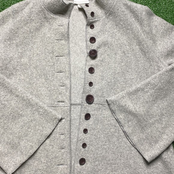 Soft Surroundings Grey Sweater Cardigan Mismatched Buttons Flared Sleeves L - Picture 2 of 5